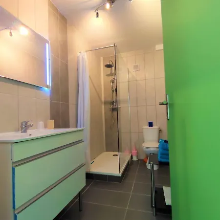 6 Appartements Et 4 Adresses A Mi-Chemin Entre Le Vieux Port Et L Ile De Re La Rochelle  Exterior foto