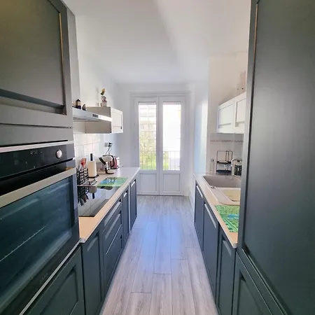 6 Appartements Et 4 Adresses A Mi-Chemin Entre Le Vieux Port Et L Ile De Re La Rochelle  Exterior foto