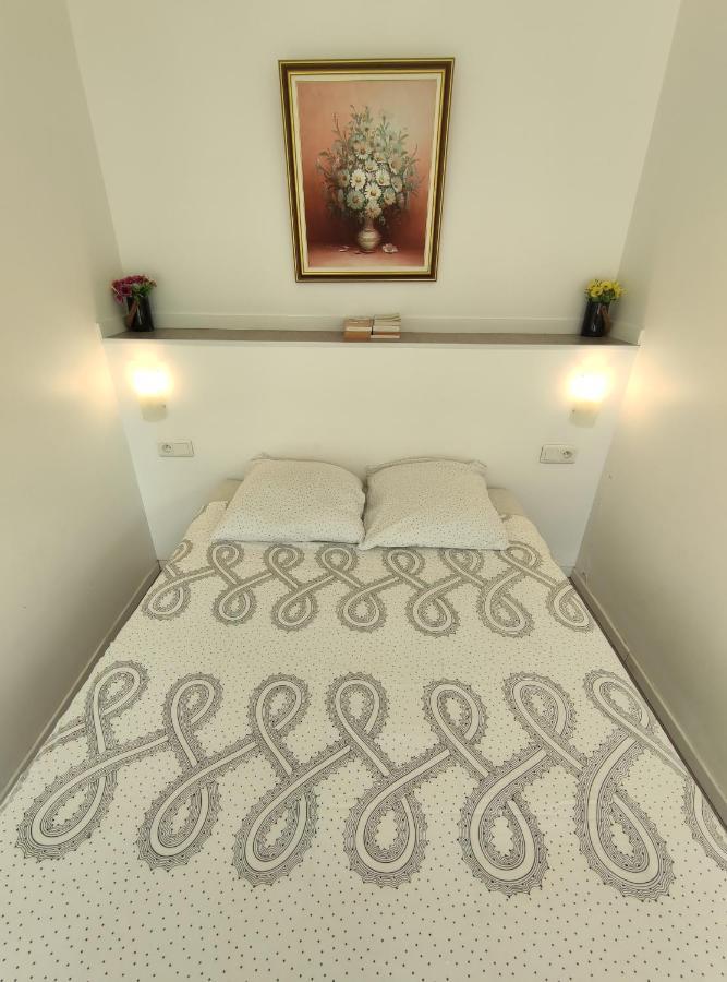 6 Et 4 Adresses A Mi-chemin Entre Le Vieux Port Et L Ile De Re Apartment *